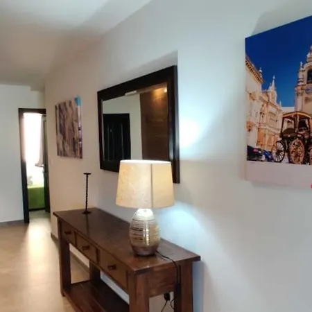 ゲストハウス Shore Bridge グジラ