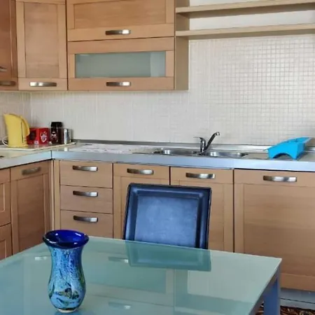 ゲストハウス Shore Bridge 2*