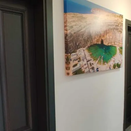 Shore Bridge 2* グジラ