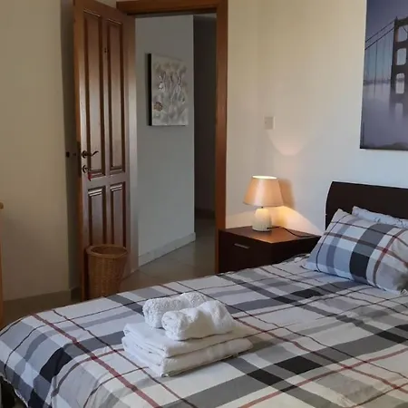 Shore Bridge Guest house Gzira