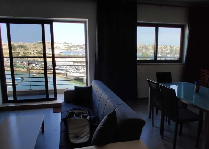 Pensiune Shore Bridge 2*