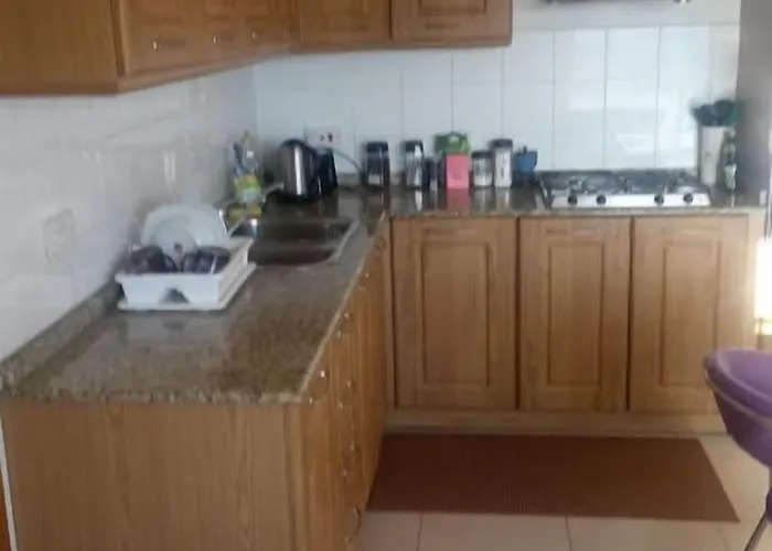 게스트하우스 Shore Bridge 2*