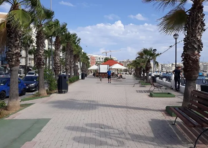 Shore Bridge 2* Gzira